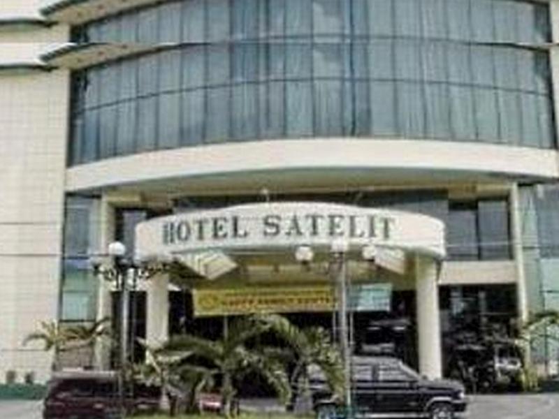 Satelit Hotel Surabaya Ngoại thất bức ảnh